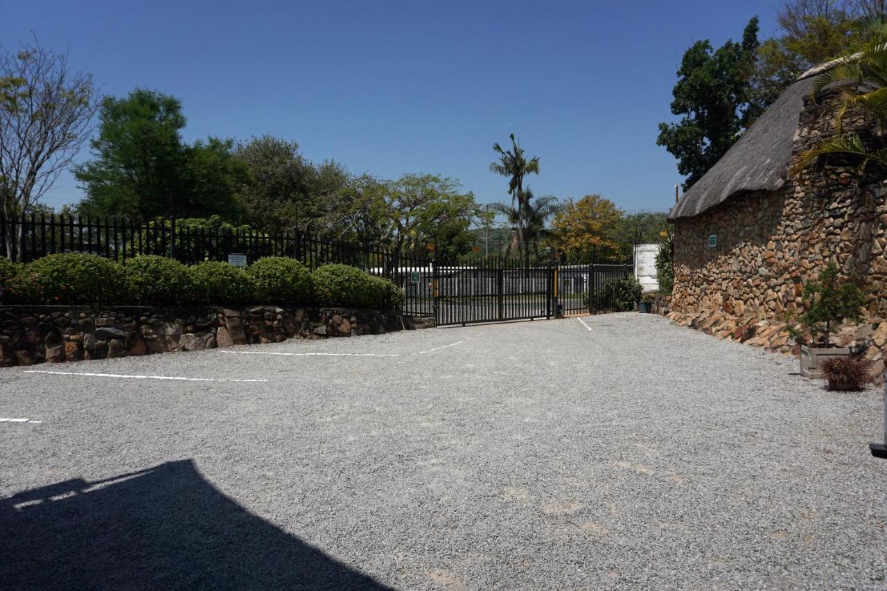 Sheba Rock Guesthouse Mbombela ภายนอก รูปภาพ